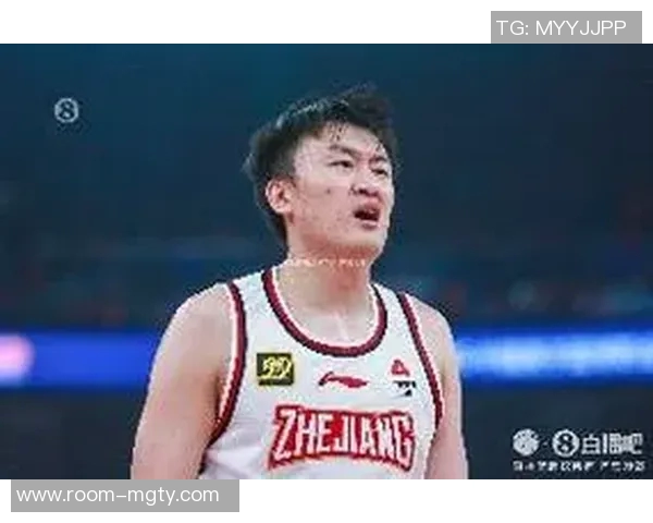 刘泽一表现亮眼尽管罚球不佳依然贡献13分6板4助攻2盖帽助力球队奋战 刘泽一表现亮眼尽管罚球不佳依然贡献13分6板4助攻2盖帽助力球队奋战