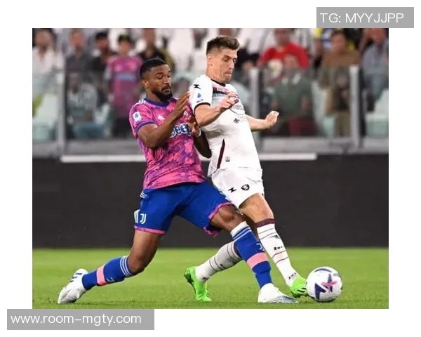 布雷默时隔两年终破进球荒将进球献给怀孕妻子表达深情祝福 布雷默时隔两年终破进球荒将进球献给怀孕妻子表达深情祝福